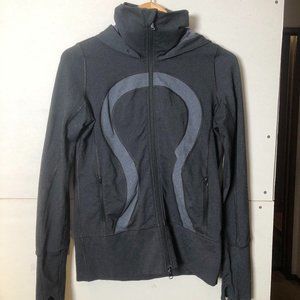 Women's Lululemon Athletic Wear Top